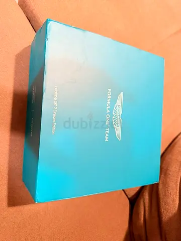 Aston Martin Formula One Team Collector Box - Realme GT7 dream edition
