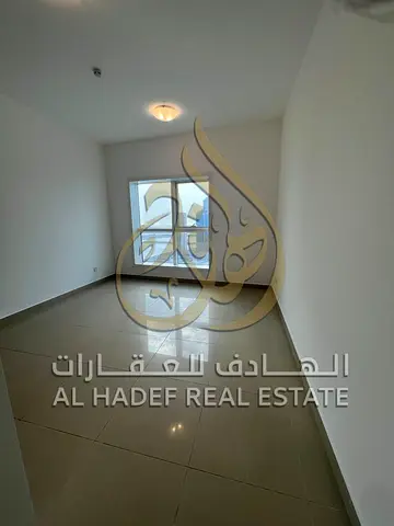 غرفتين وصالة إطلالة بحرية برج  سكني     فاخر   موقع    مميز في الخان تكييف على المالك تصديق العقد على المالك باركن مجاني المرافق: جيم مجاني مسبح مجاني