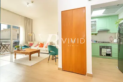 Renovated 1BR | Fully Furnished | Balcony