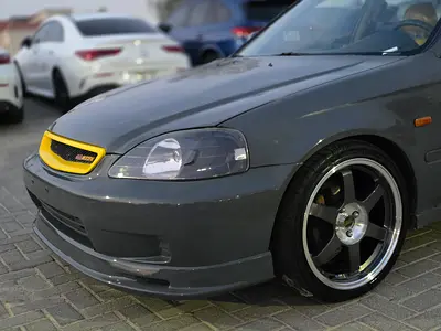 Honda Civic 2000 GCC Specs - Reliable and Affordable