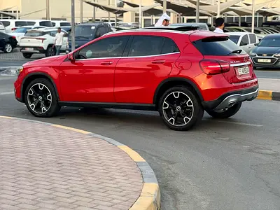 صورة 9 لـ 2018 Mercedes-BENZ GLA