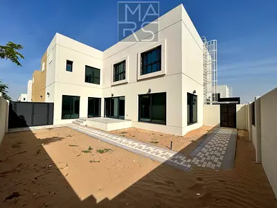 عرض مميز - فيلا 5 غرف نوم بسعر 170 ألف فقط، 4 دفعات