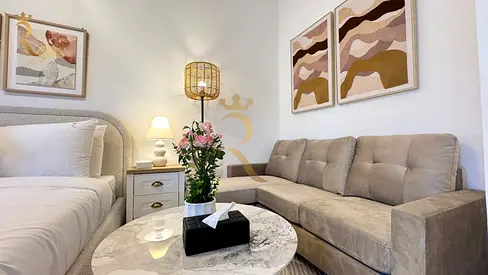 Urban Calm Studio | King Bed Retreat