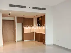 UNFURNISHED | PREMIUM LOCATION | AMENITIES VIEW