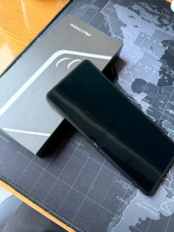 Samsung Galaxy Z Flip 7