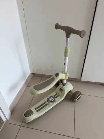 Childrens 3-Wheel Adjustable Kick Scooter - Good Condition