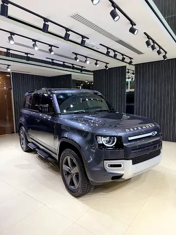 2025 Land Rover Defender 110 S (P300) - GCC Specs - Brand New!