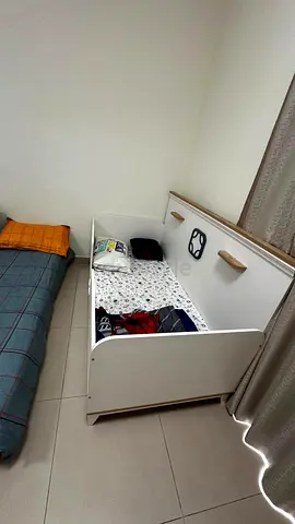 White Wooden Baby Crib / Toddler Bed - Good Condition