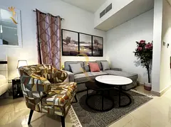 Euphoria Royale | Chic Urban Studio | 20% Off