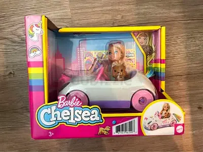 CLEARANCE BRAND NEW BARBIE CHELSEA DOLL AND UNICORN THEMED CAR PLAYSET