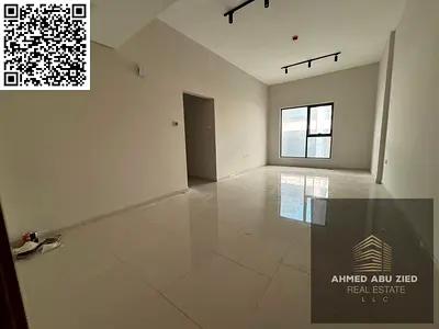 رقي وأجمل غرفتين وصاله 2 حمام غرفتين نوم ( 1 ماستر ) بلكون تكييف مركزي صيانه كامله علي المالك طول فترة الايجار قريب من جميع الخدمات ومخارج دبي والشارق