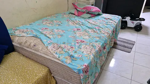 Bed for sale with matteress