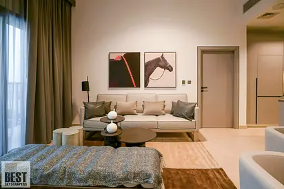 FULLY FURNISHED / VACANT / MONTHLY 8000