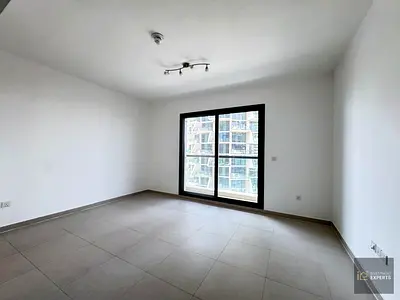 MODERN STUDIO | ELEGANT | BRAND NEW