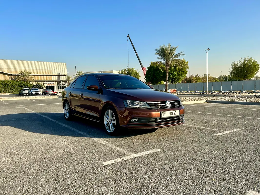 Volkswagen Jetta 2017 — photo 1 of 11