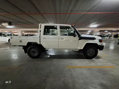 RHD LC79 Pickup 4.2L DC MT 4X4 - Japanese Specs - Export Only