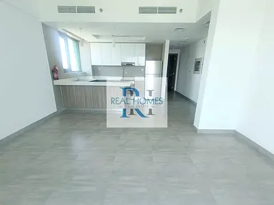 Spacious 2BHK High Floor | Ready to Move | Vacant|