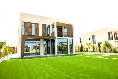 Huge Landscaped Garden | 940 Sqm Plot | V4 Executive