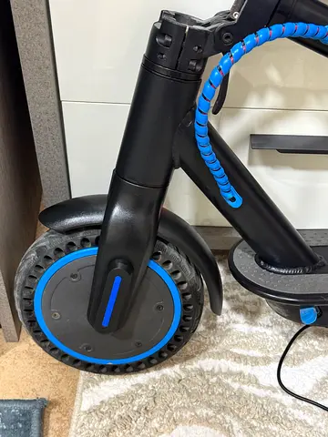 Electric scooter (front wheel) - lightly used