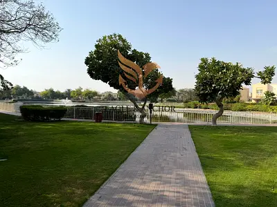 Corner 4E | Lake View | Direct Access to Park and Lake