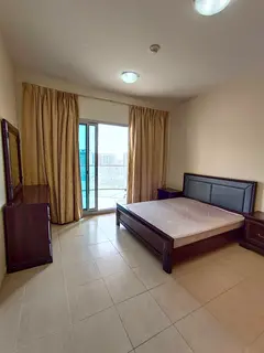 ROOM FOR RENT WITH BALCONY