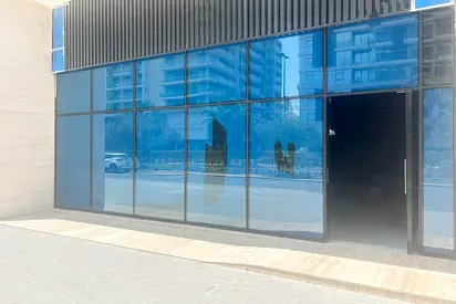 GOOD ROI | ROAD FACING RETAIL| INVESTOR DEAL