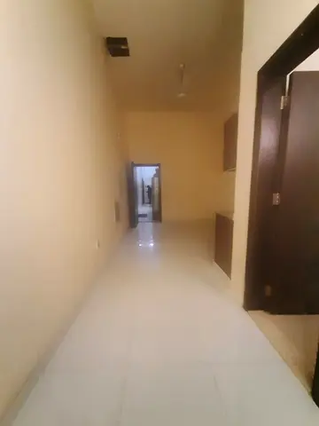 الجرف 3 قريب من السوق الصيني