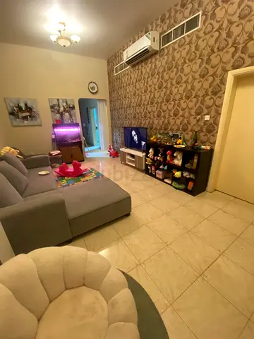 Executive bachelor Room available in In Mirdif