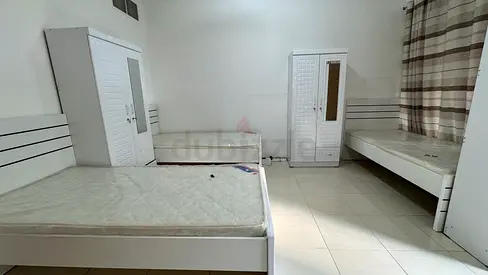 Executive Ladies Bedspace available in Al karama / Near burjuman metro exit 2