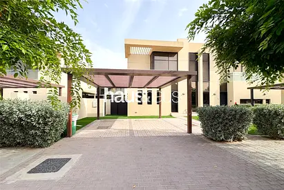 Vacant | Corner Unit | Best Price