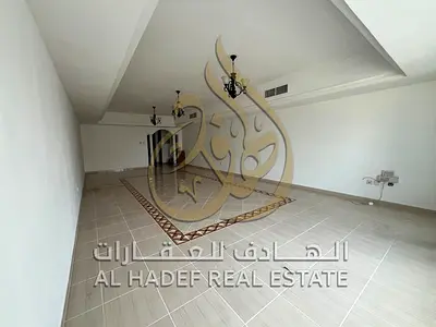 تكييف وجيم ومسبح مجاني✨ للإيجار في الشارقة – التعاون | شقة 3 غرف وصالة بموقع مميز وخدمات مجانية ✨ 🏡 فرصة رائعة للسكن في منطقة التعاون 🌆، واحدة من أك