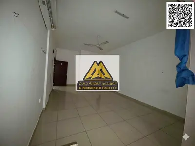 استوديو بمساحة كبيرة جدًا | مطبخ شبه منفصل | حمام كبير | موقع مميز بالقرب من جميع الخدمات