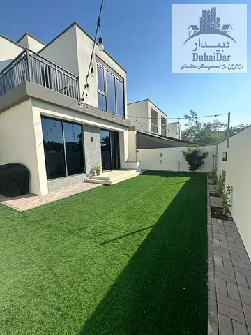 SINGLE ROW | SPACIOUS LAYOUT | ATTRACTIVE 4 BEDROOM VILLA WITH MAIDS ROOM