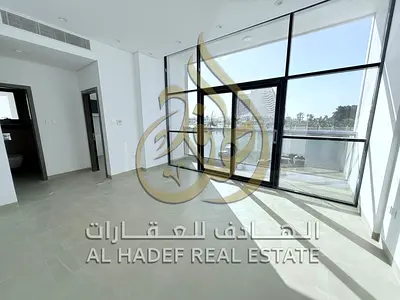سحر الإطلالة المائية | القليعة | تجربة "أول ساكن" استثنائية ✨ ارتقِ بأسلوب حياتك مع شركة الهادف العقارية في واحدة من أرقى الوحدات السكنية الحديثة بمن
