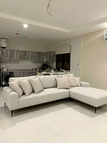 Light Grey L-shaped Sofa with Chaise - Modern