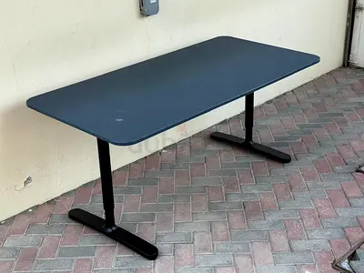 IKEA Adjustable Desk – 140 x 80 cm – 55 AED