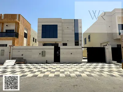 Close to main road and services