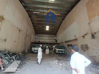 مستودع للإيجار في المنطقة الصناعية 17