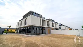Exclusive | Largest Plot | Vacant | Corner Unit