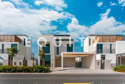 Brand New | Vacant | VASTU Compliant | Single Row