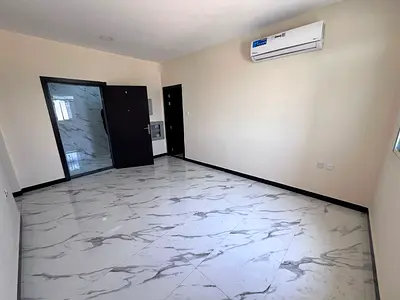 شقة غرفة وصالة للإيجار في الزاهية عجمان بناية جديدة بمساحة كبيرة وغرفة ماستر