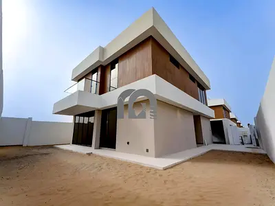 Independent Villa | privacy | Brand New