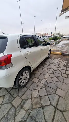 PERFECT  TOYOTA YARIS