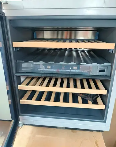 Miele KWT 6321 UG Wine Fridge – 46 Bottle Capacity dual temperature built-in integrated model