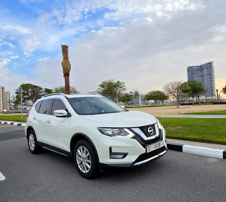 Nissan X-Trail 2020 — photo 1 of 9