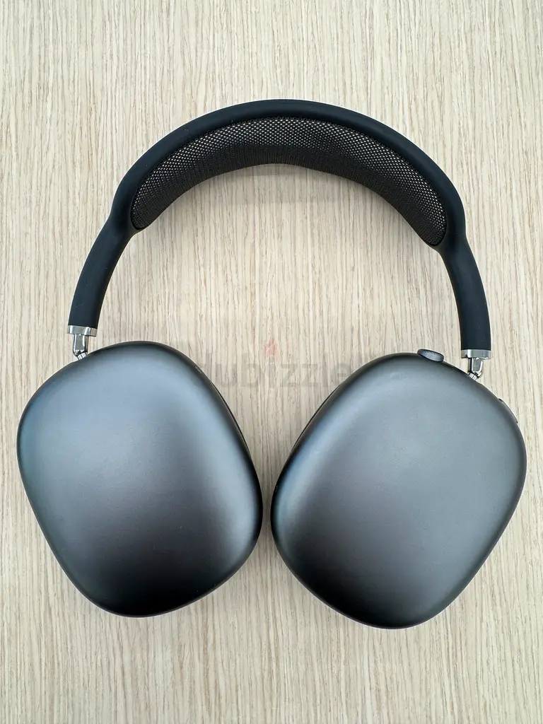 AirPods Max Black (lightning) | dubizzle Dubai