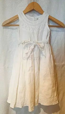 4 children’s dresses for 180 AED or 45 AED per dress