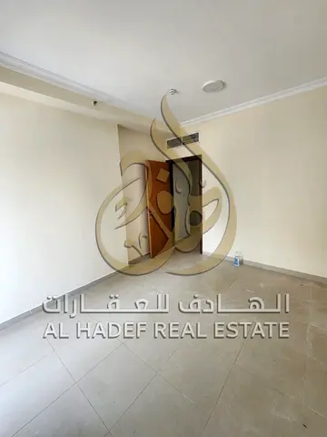 عرض مميز! شقة غرفتين وصالة في الخان | موقف سيارة متوفر | 4 شيكات