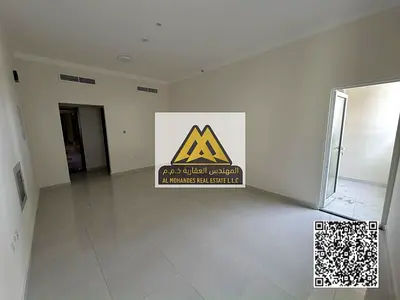 للإيجار السنوي شقة غرفة وصالة في الجرف 2 عجمان على شارع الشيخ عمار مباشرة في أحد أجمل الأبراج السكنية بموقع حيوي ومميز قريب من جميع الخدمات مع سهولة ا