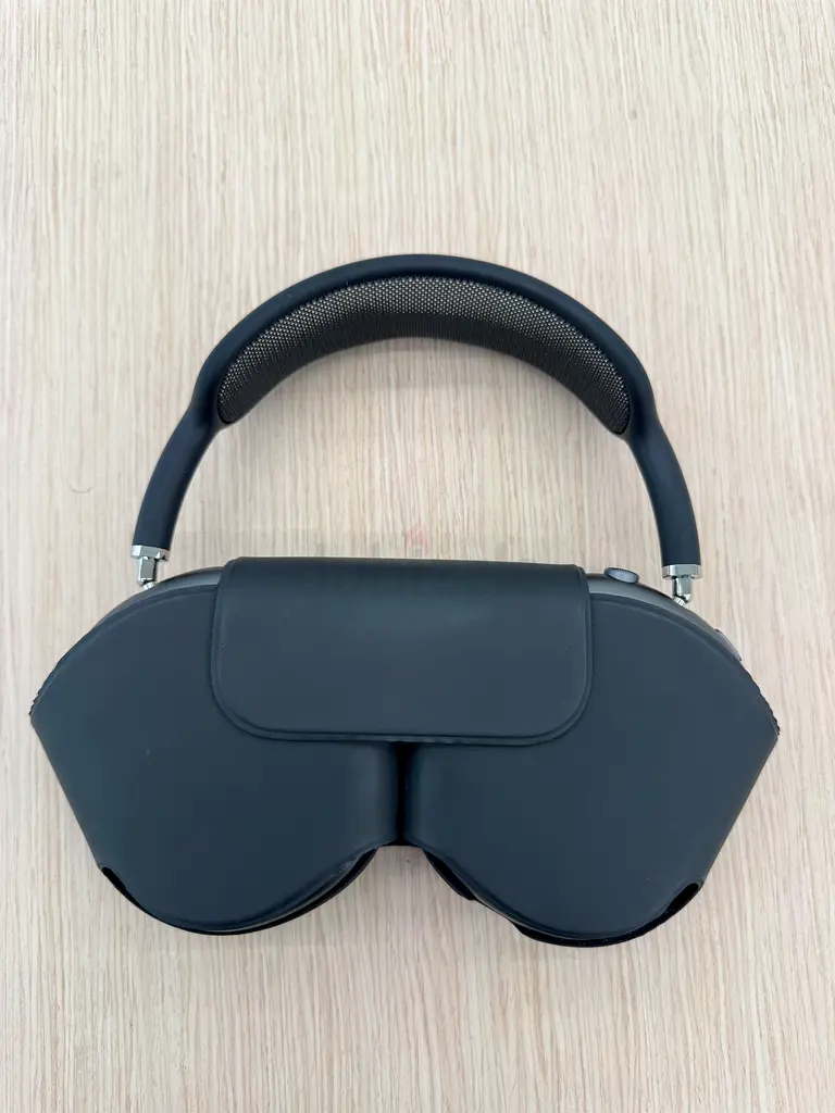 AirPods Max Black (lightning) | dubizzle Dubai